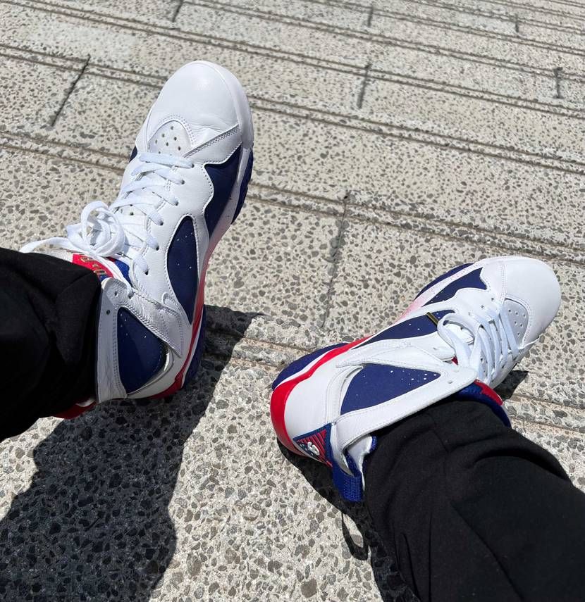 こんにちは☀️
Travis AJ1が盛り上がりを見せている中、本日はTink