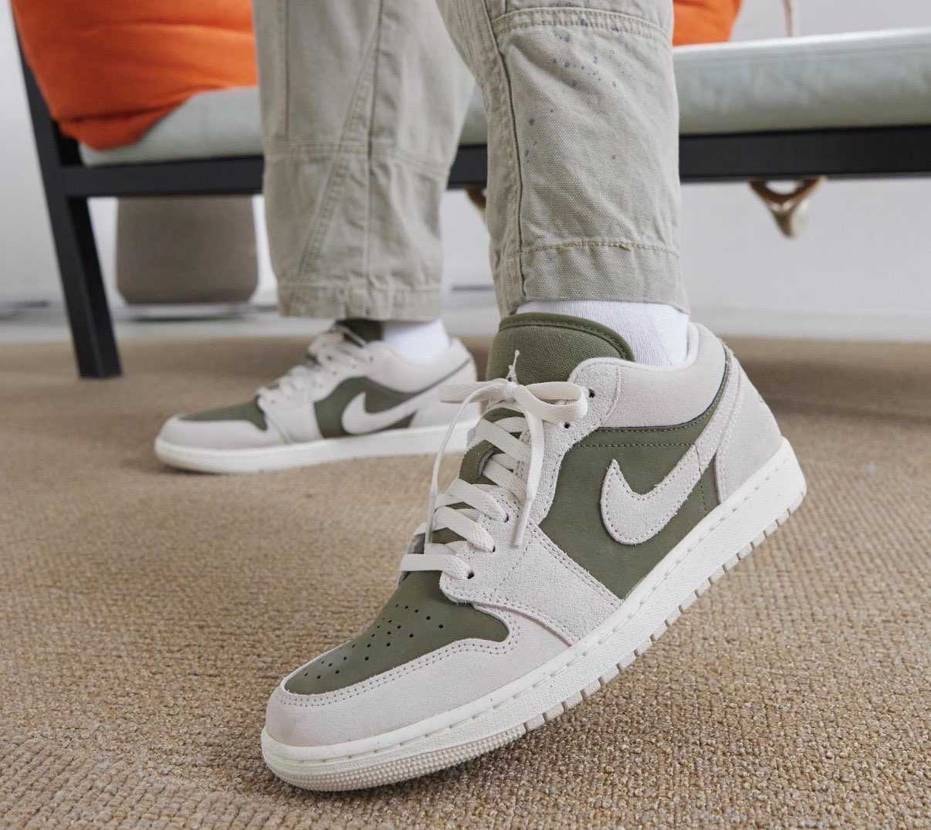 個人的にtravis似ているカラーのローカット4足