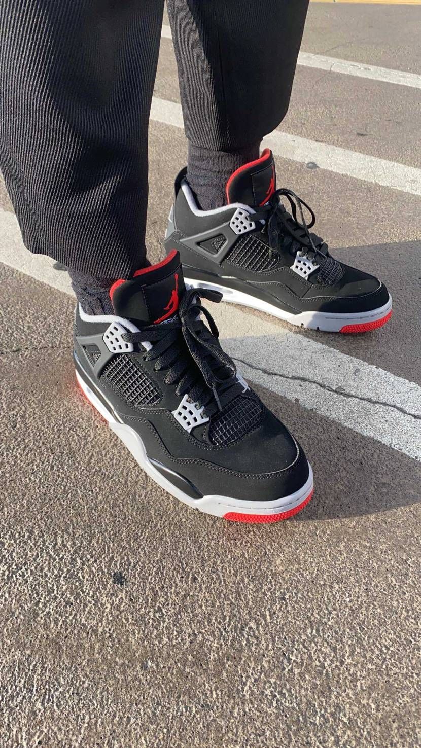 AIR JORDAN 4 BRED 初おろしです!カッコいいです!
