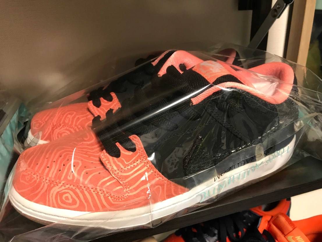 最近セカストで見つけたやつ。サーモンは食えないがお気に入りです。