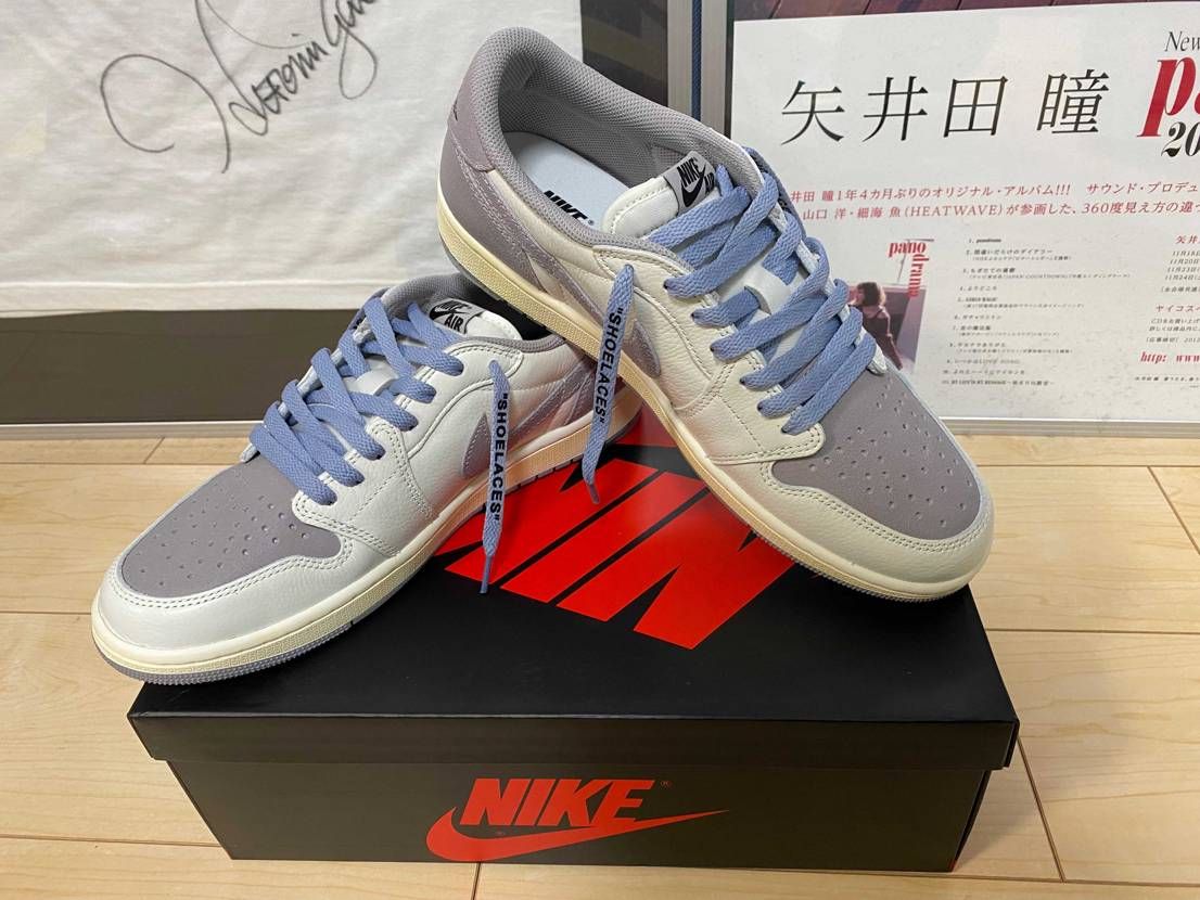 先日のNIKEのセールで買ったAJ1LOWOG"アトモスフィアグレー"をおろす準