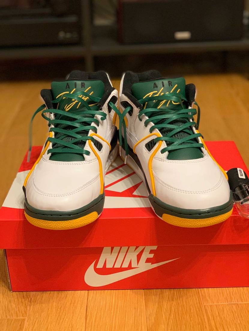 fragmentのAJ3買えず。ミシガン買えず。
AJ3のソールのデザインに近