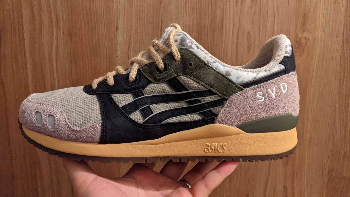 SVD x ASICS GEL-LYTE IIIが到着！
実物良きです😁
素材の