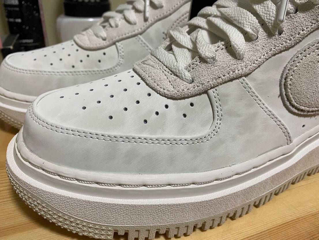 NIKEさんより到着
こういう皮質？好きだなー
重いけど