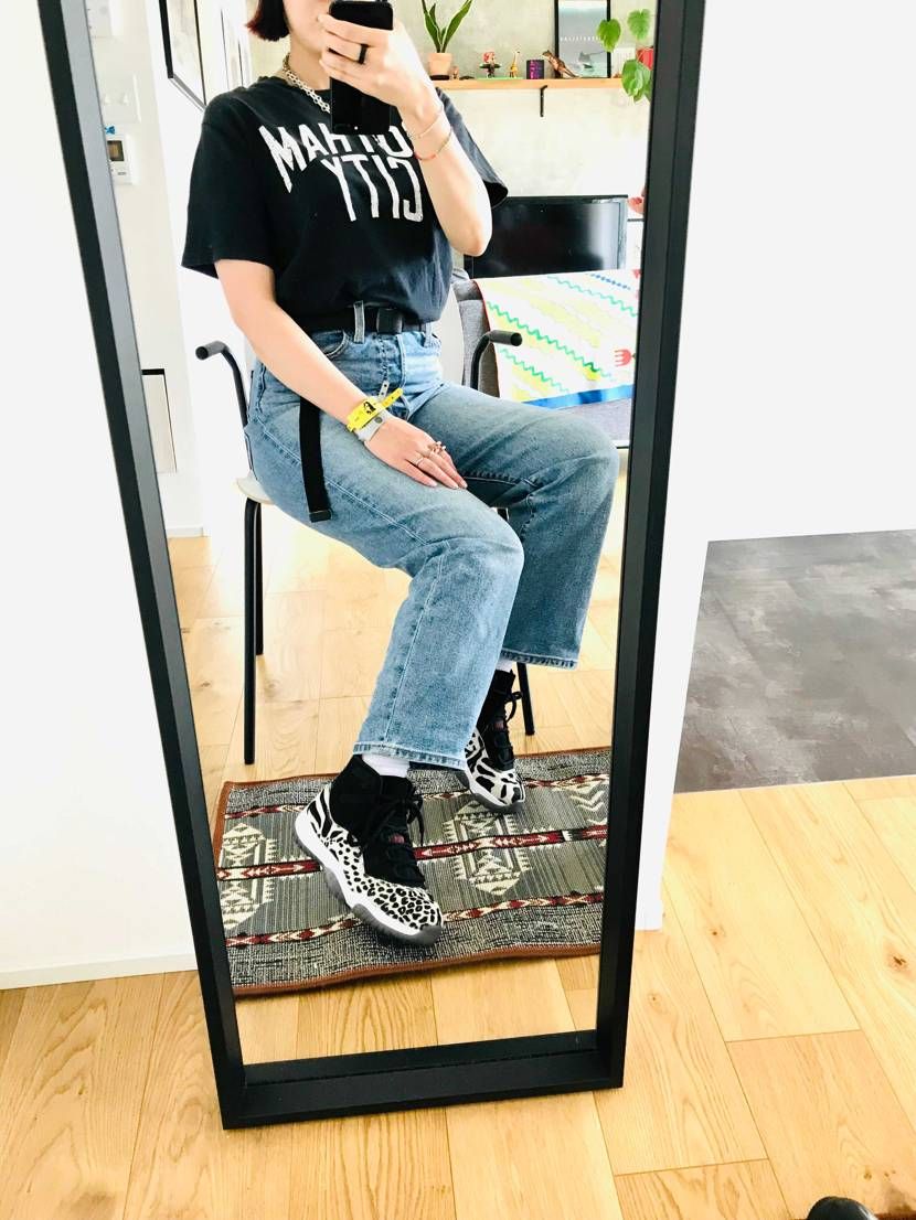 やっぱりTシャツデニム1番落ち着くっす。
マーチンと迷って結局11にしました！