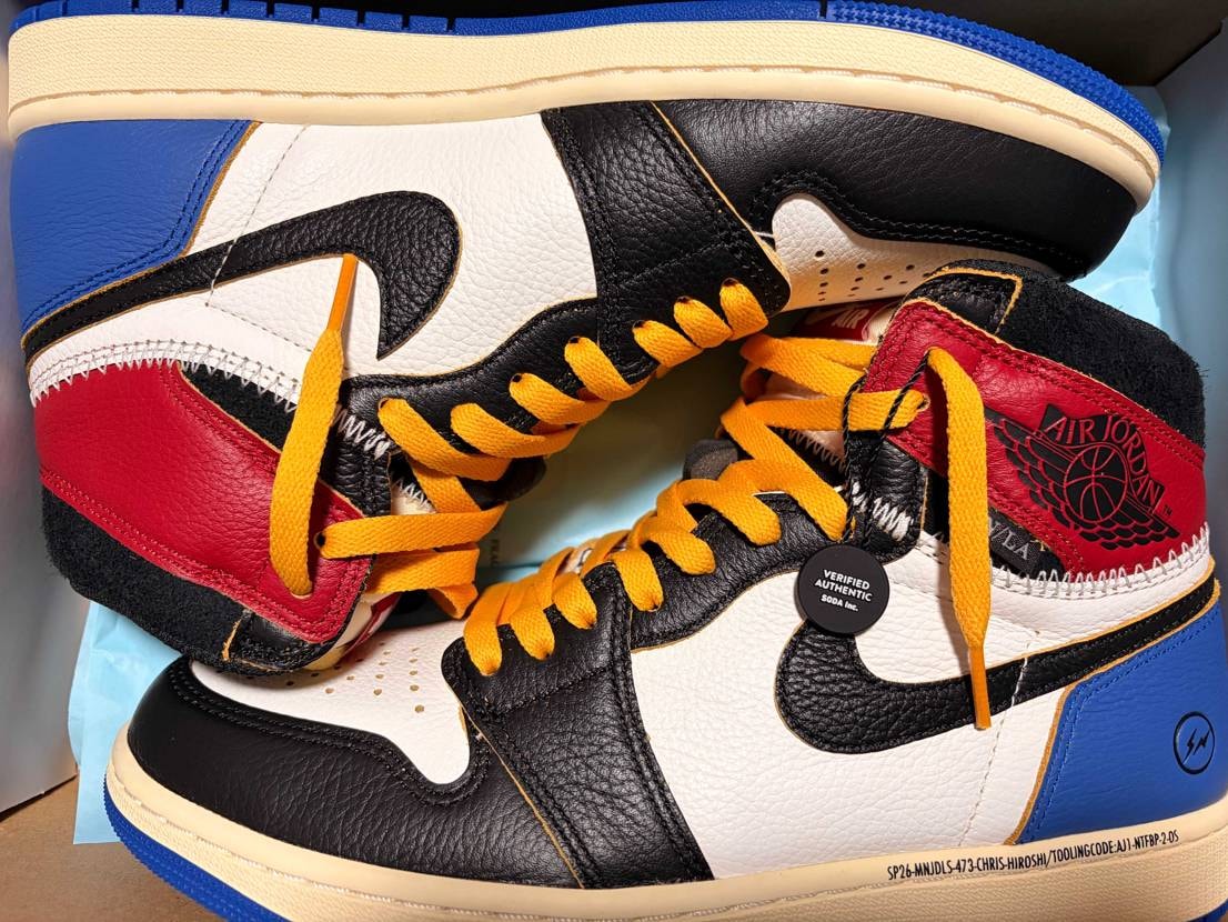 2/26
そろそろ底値かと思い
スニダンで50000円+手数料で27.5cm