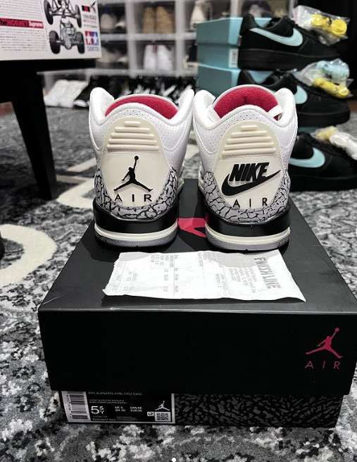 え😳
USでの一幕(?)🤔
コレはコレで欲しいかもwww😅
さて…真偽はい