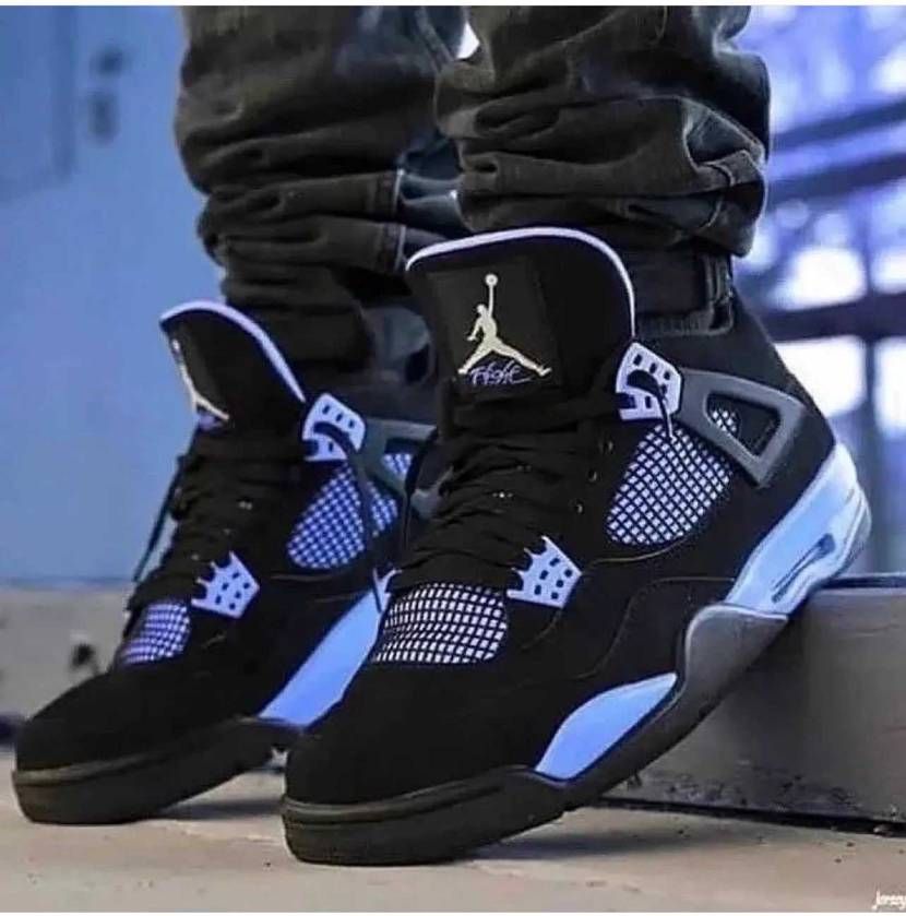 AIR JORDAN4"UNC THUNDER"
コレはアツい🥹
カスタムか
