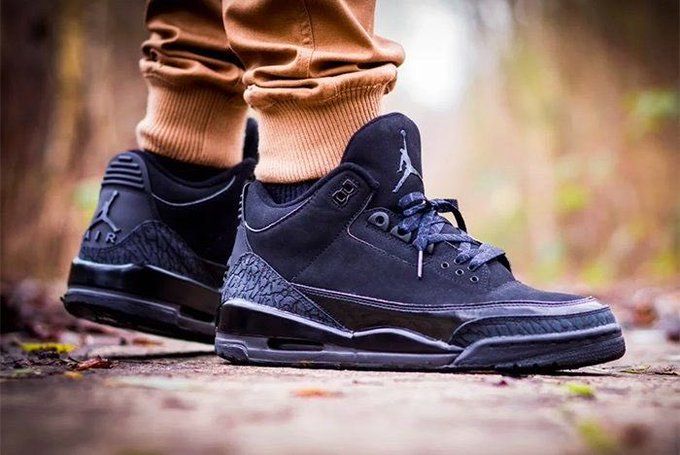 Air Jordan 3 'Black Cat' Will Return Hol