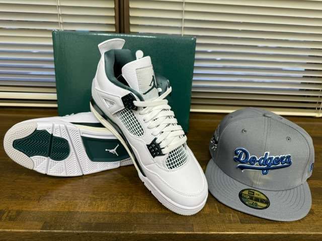 昨日到着してた4オキシダイズドグリーンとHOMEGAMEさんで買えたドジャースを