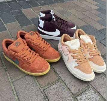 忘れてたw
２New SB Dunks😎
白っぽい方がCity of Dre