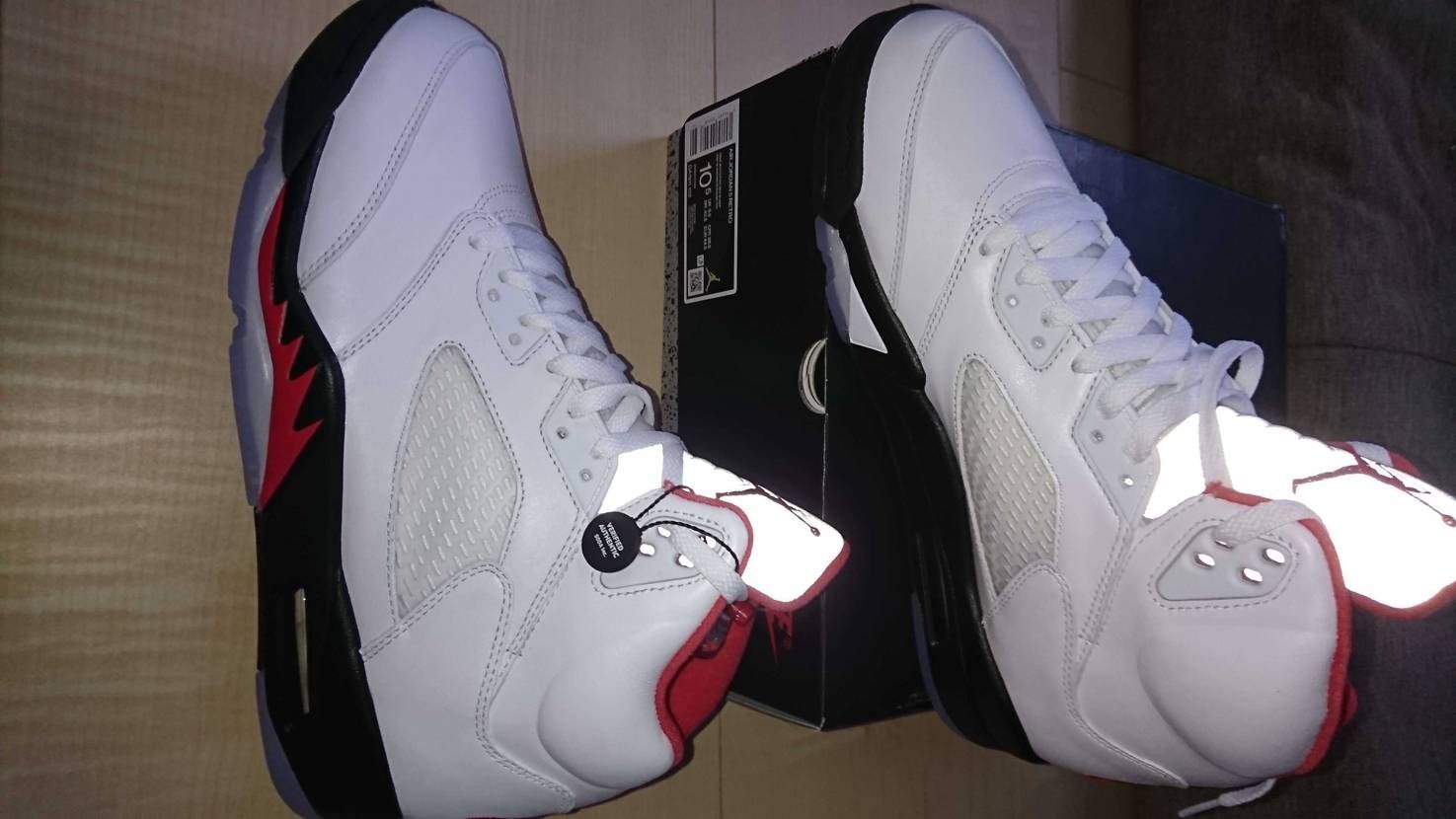 AJ5
これを流川が履いてたのか…
履くのがもったいない