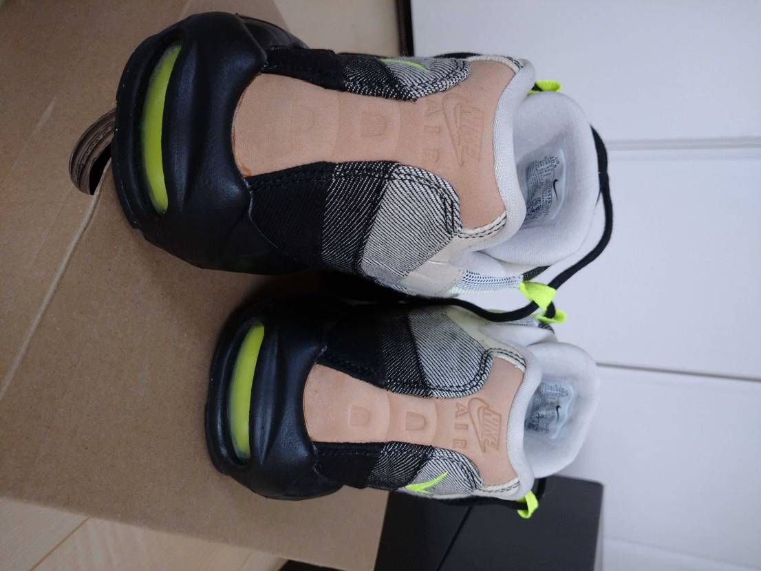 デンハム✕エアマックス95
定価では買えなかったけど、大満足