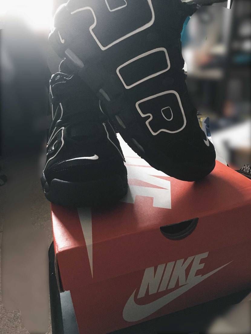 初めて買わせてもらいました！
すごい良かったです！スニーカーについてあまり知ら