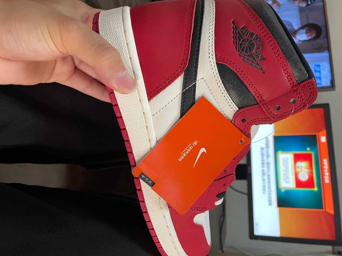 aj1シカゴスニカスから届いたのに開けた韓国タグついてたここ日本だよね🧐