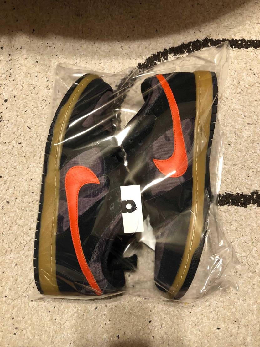 原宿のaskateさんで、人生初のダンク買ったんですがなんていうモデルなんでしょ