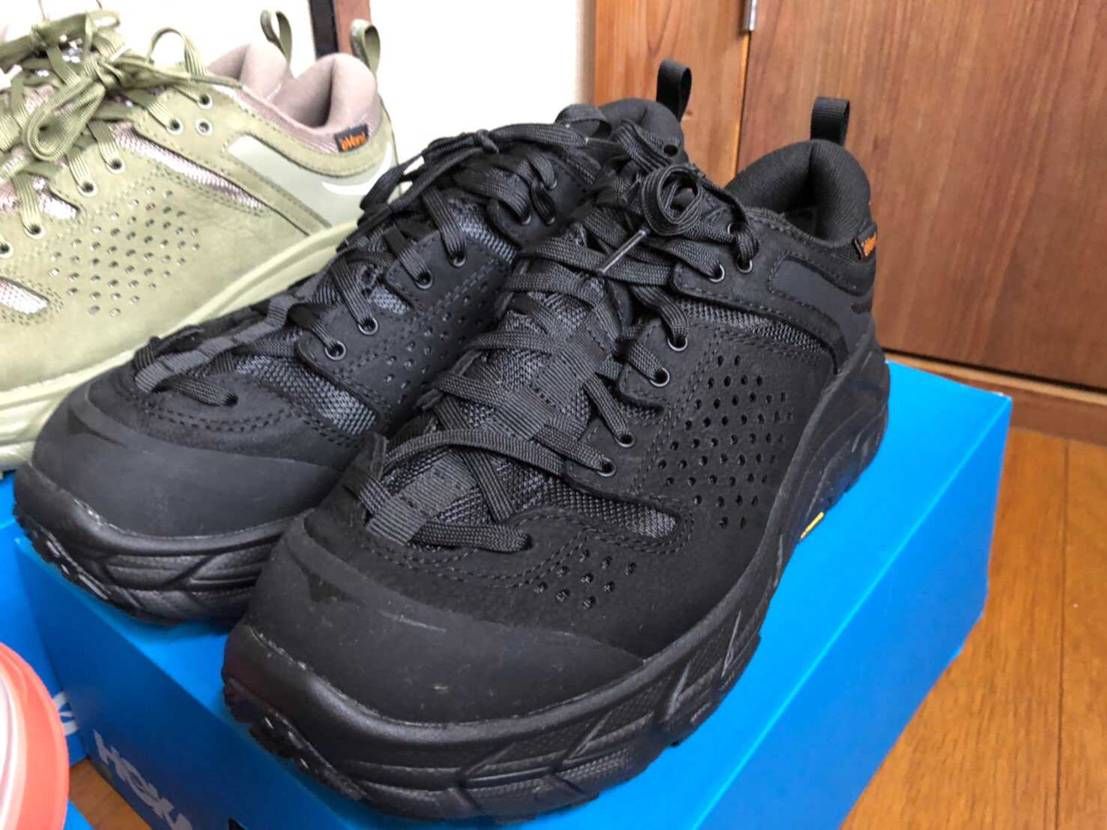 ニューバランス以外シリーズ👟ホカオネオネたち。
初めはボン