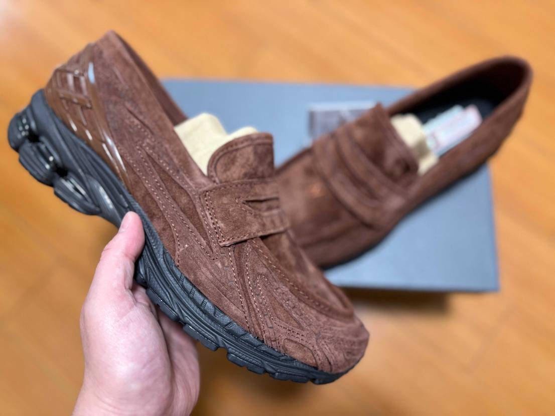 初期リリース当初は抽選外れ、再販希望だったので公式で買えて満