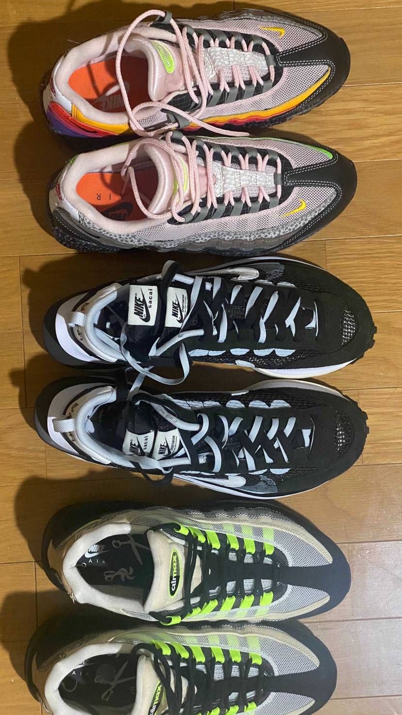 なんとなく95と比較
上から
AM95Size?(US9.5)
Vapor