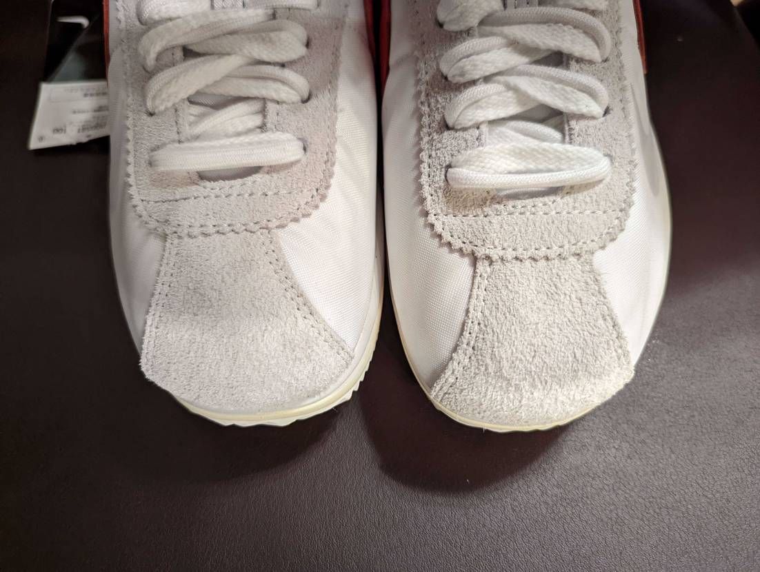 サカイ × ナイキ ズーム コルテッツ "ホワイト アンド 