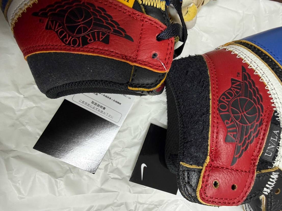 履き口の加工は1stと今回だと今回の方が毛足が長くてもしゃもしゃした感じですね。