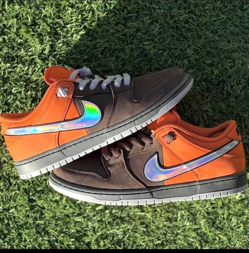 オレンジのヒモええやないの
グレーのヒモもええなー#