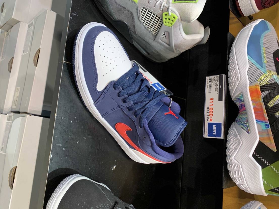 ナイキ エアジョーダン1 ロー Se ロイヤル レッド のコーデ 口コミ投稿 Gs梅田でみっけた Byスニぽちゃ スニーカーダンク