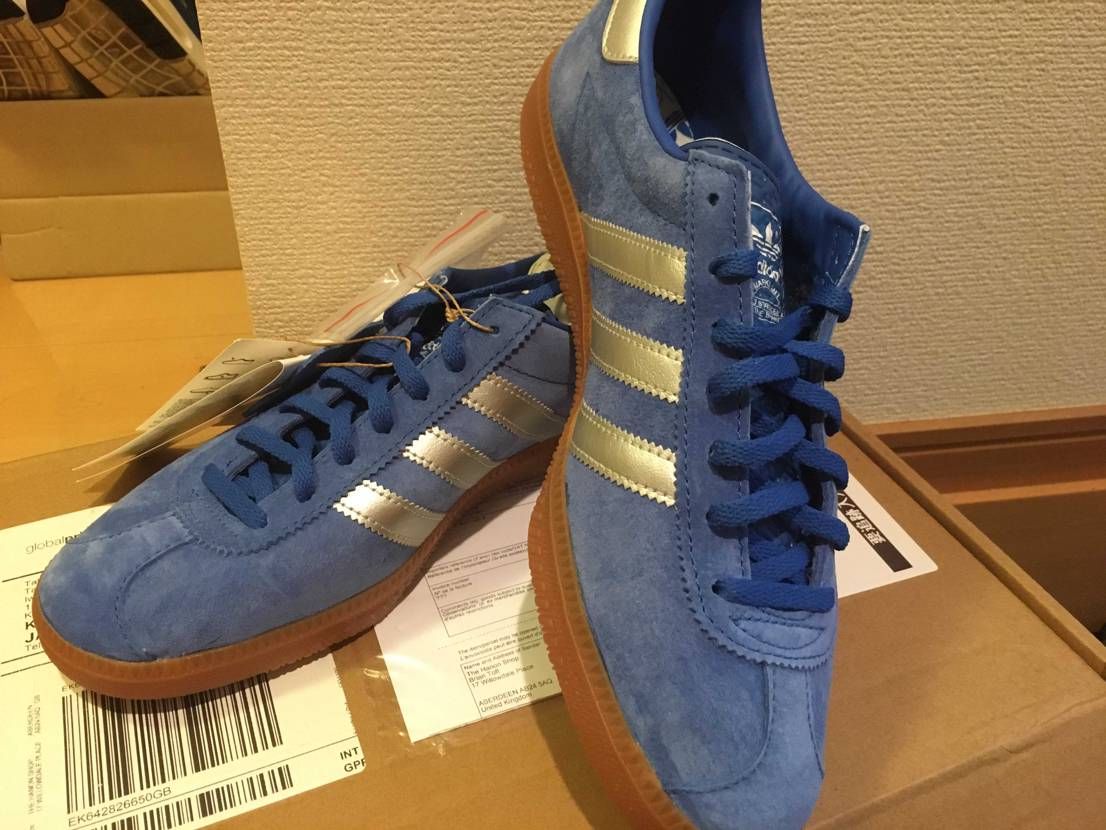 トリノ届きました！！！！最高な色味ですよコレは！！！何とポップでありながらシック