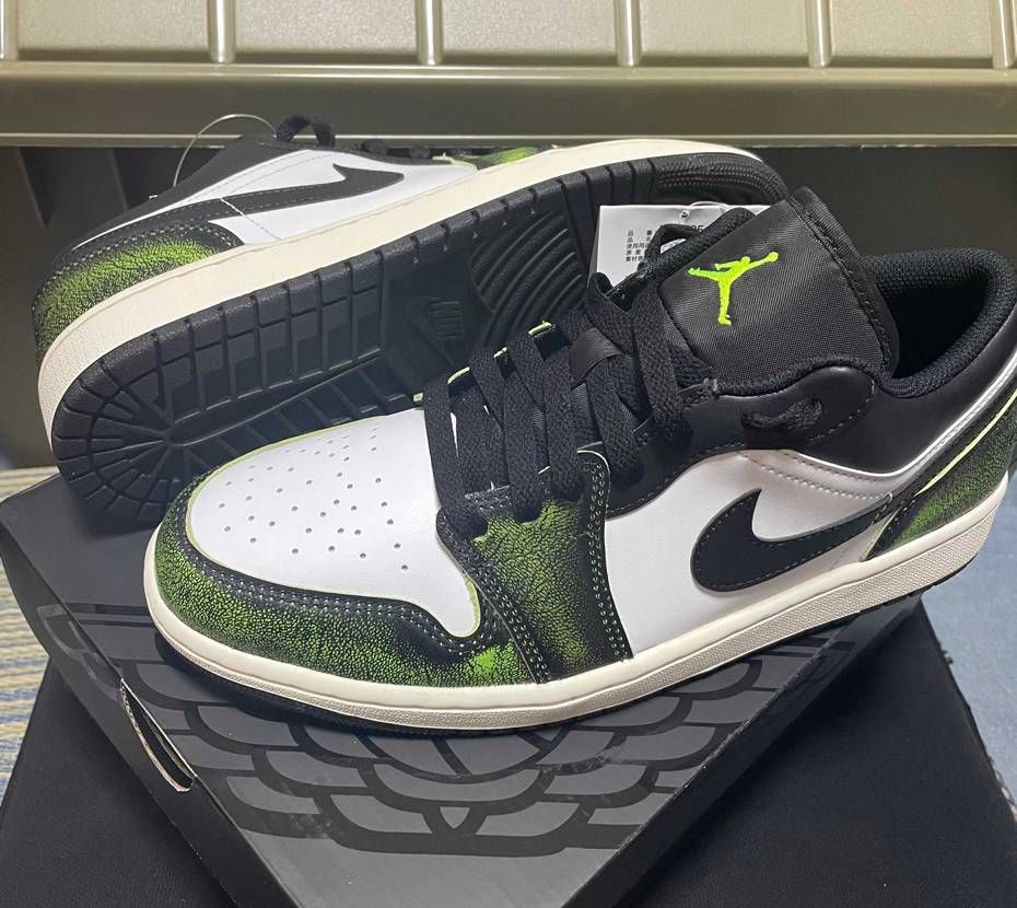 これはどうなのか？
Atmosで半分勢いで購入。
嫌いじゃないが、、、
と