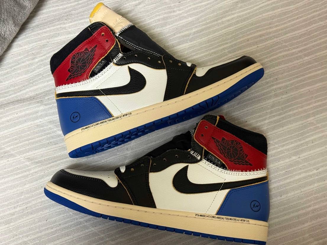 やっと博多にもNIKEさんから届きました🎁
出勤前にて受け取れて良かったー！