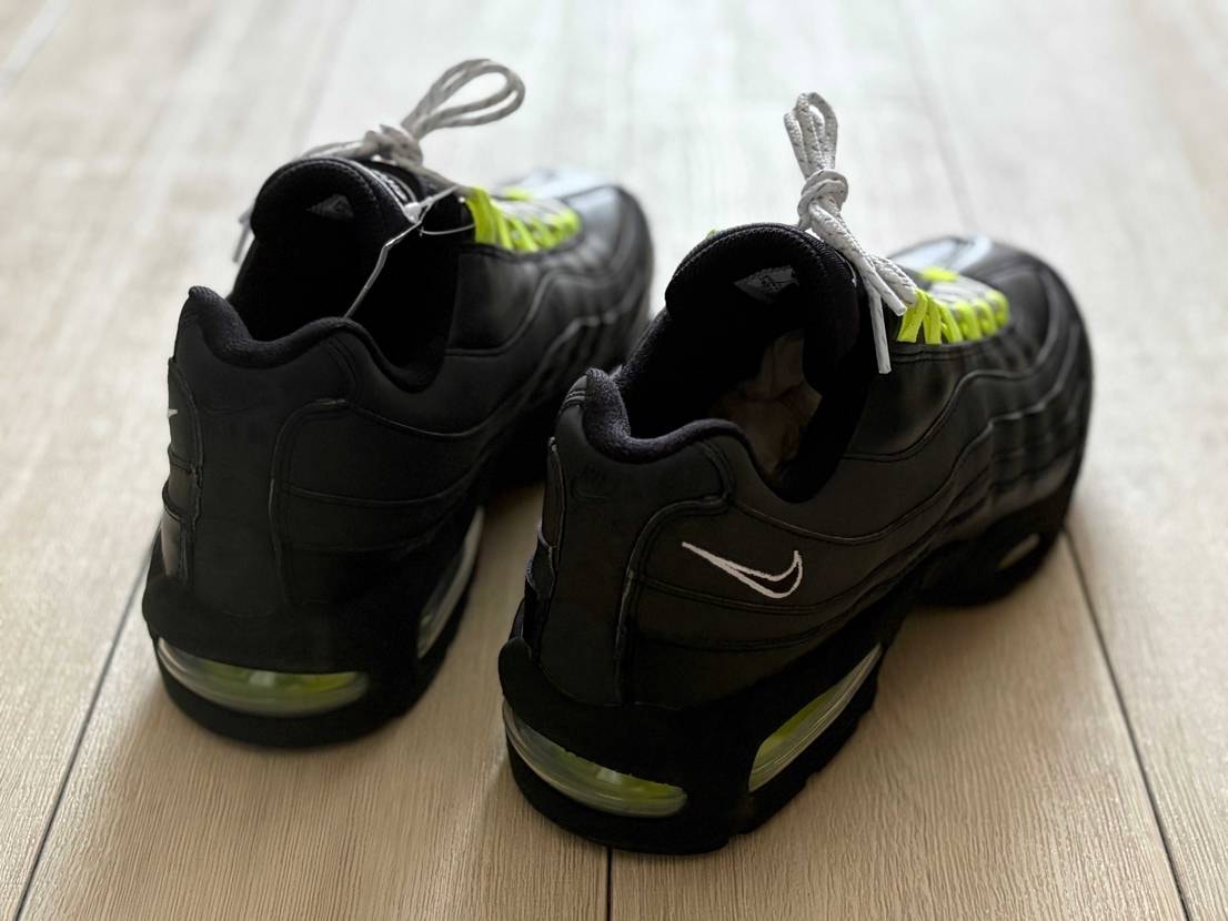 上下とフロントの本革が重厚〜😎
25PSI、箱。HRJKは