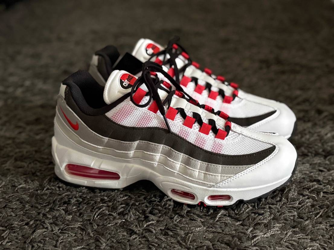 コメットレッドは95年11月。学校帰って毎日雑誌のショップリ