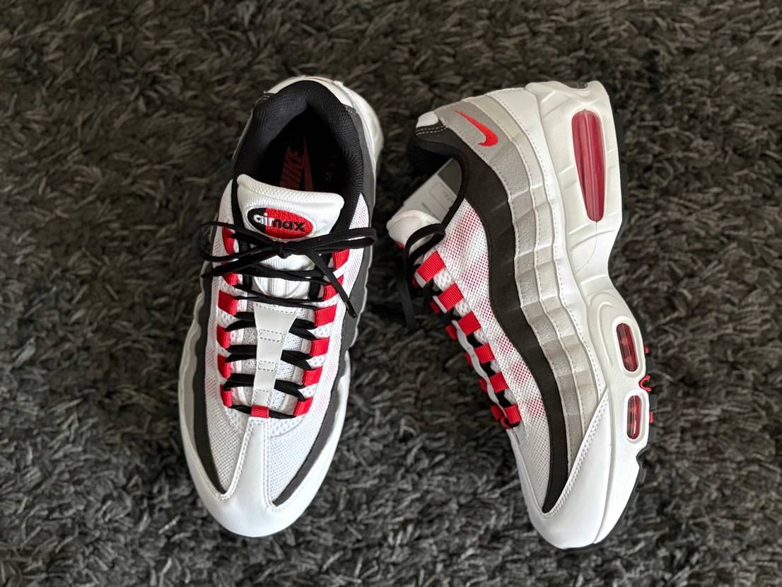 コメットレッドは95年11月。学校帰って毎日雑誌のショップリ