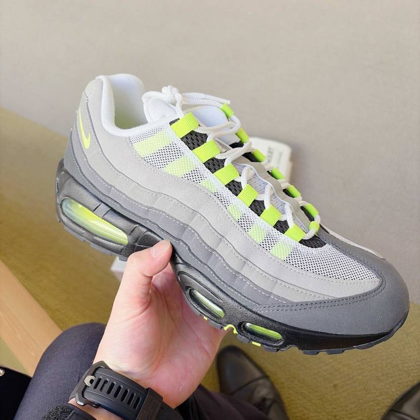 ABCマート、初当選さいくぅーーー🫶

店舗抽選に当たったからそっこー受け取