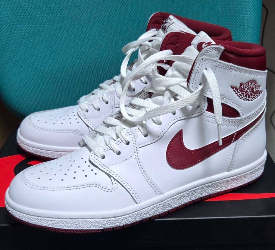 元々2足あって、手に入れてからずっと
「2足あるんだから…1足は保存用にするに