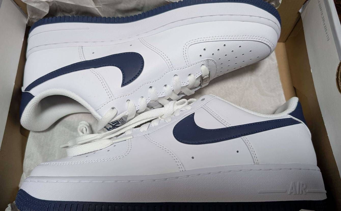 手持ちのAir Force 1 ローカット。
ハイカットは