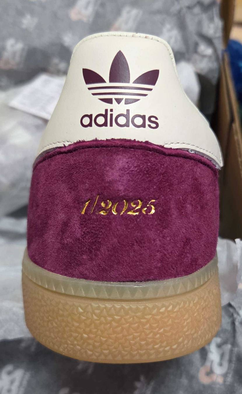 届いた。
2025足のみ、size?限定
Glasgow