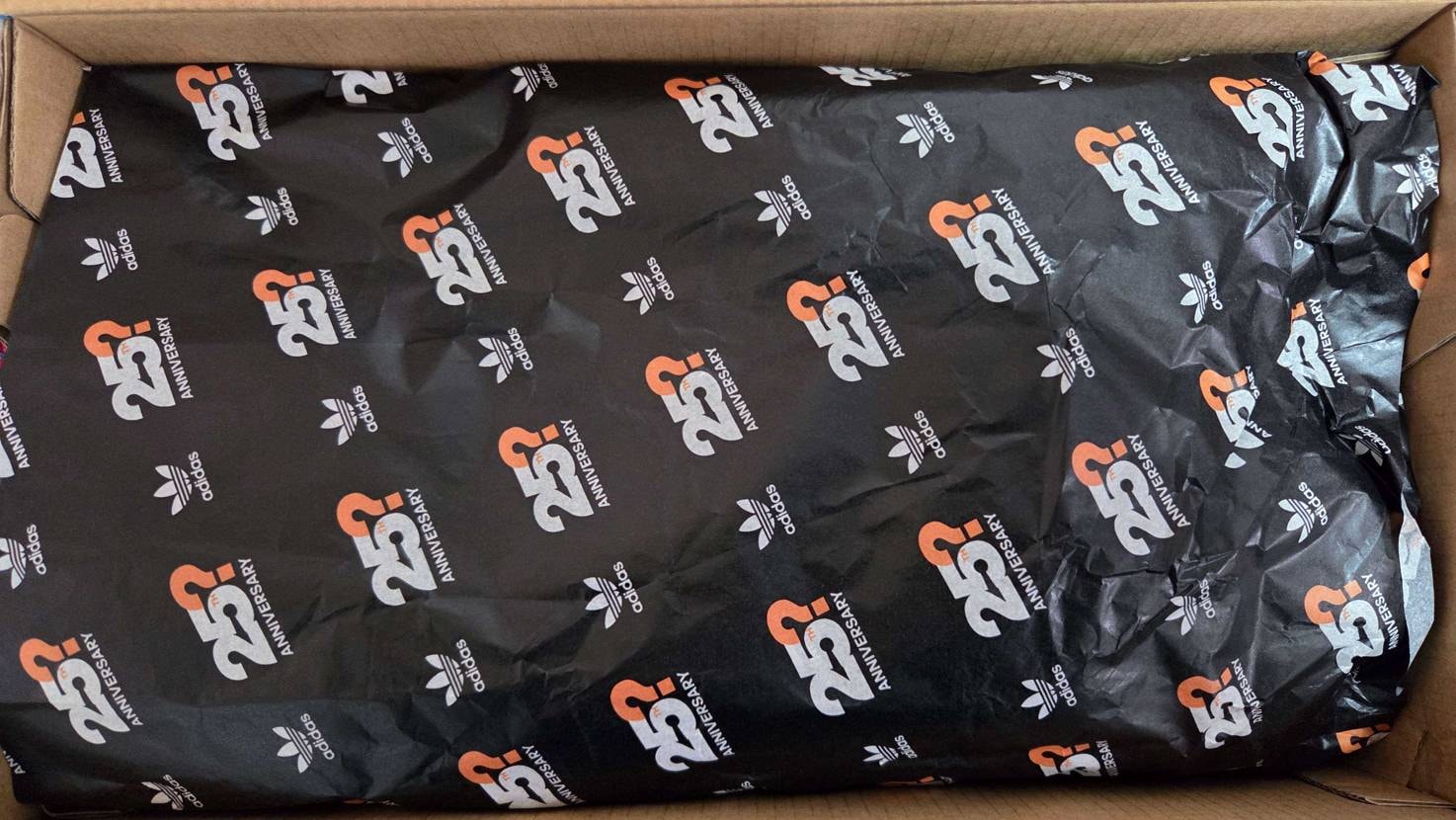 届いた。
2025足のみ、size?限定
Glasgow