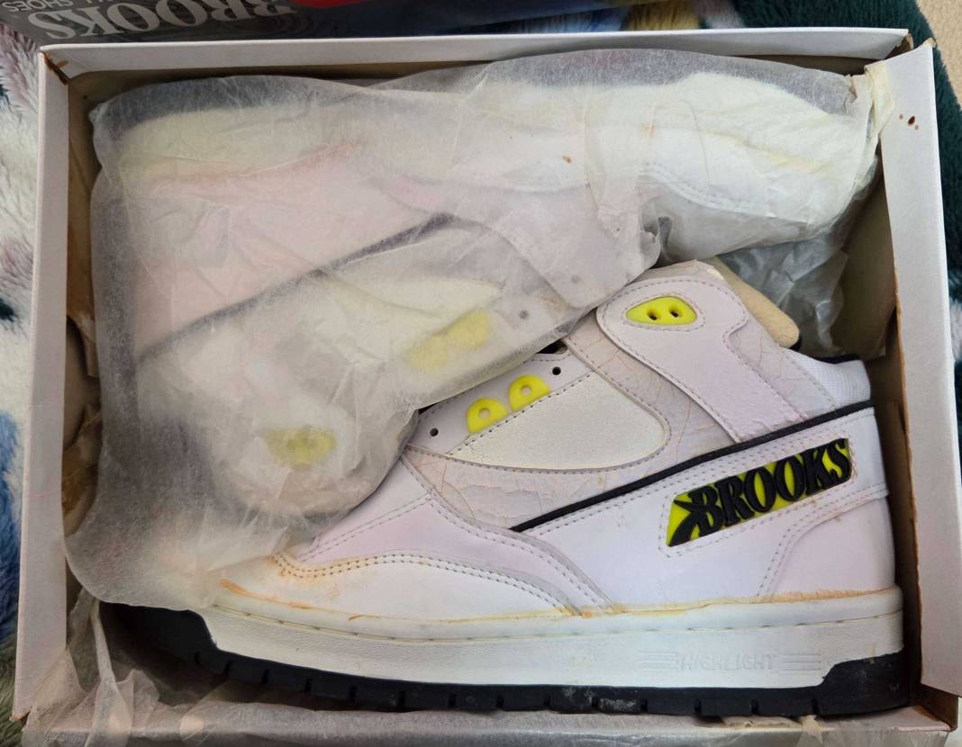 BROOKSのHighlight Mid
マイケル・ジョーダン→AJ1 198