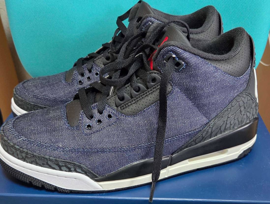 インディゴの方も、インソールがやっと届いたので入れてみた。履き心地も良し。
黒