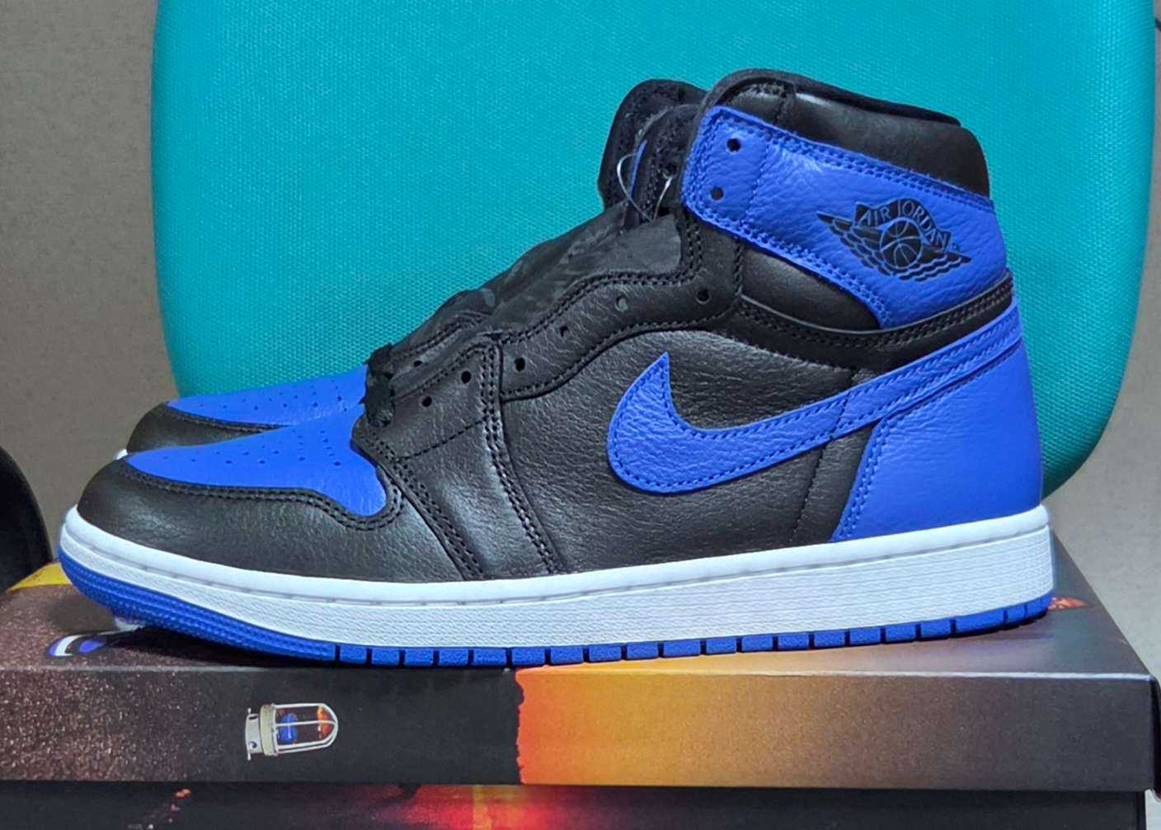 1枚目がUndefeated
2枚目がUnion Tokyo

コレで手元