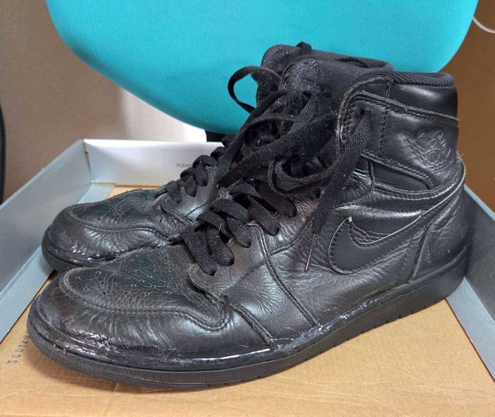 Air Jordan 1は、キツめに縛って履き込んで、履きジワつけてつま先から中