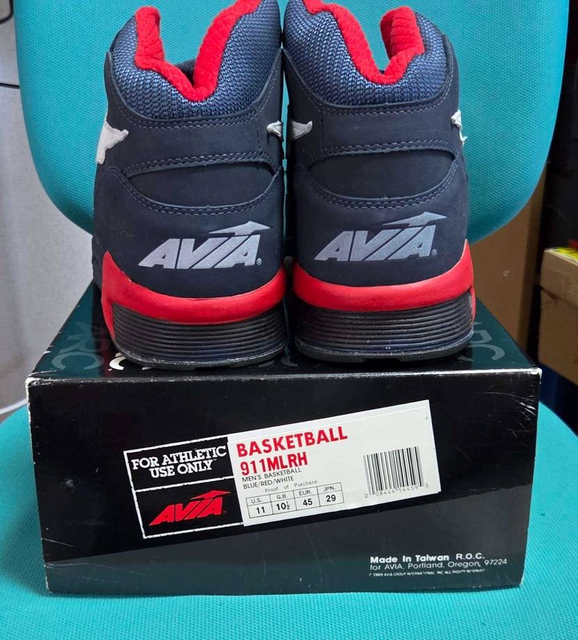 ついに届いた…！
Avia 911のNBAオールスター着用