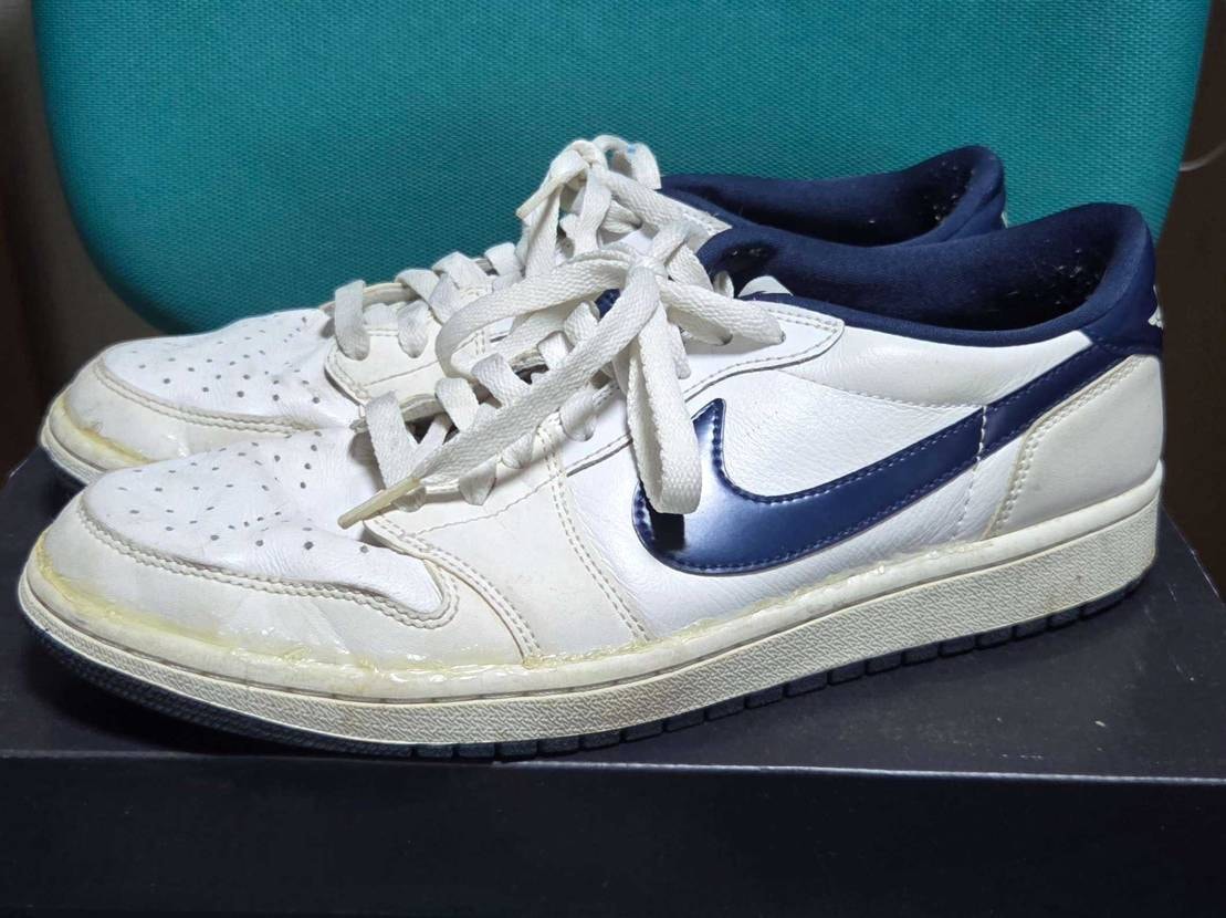 2015年のAJ1 OG Low Metallic Navy
2024年の85