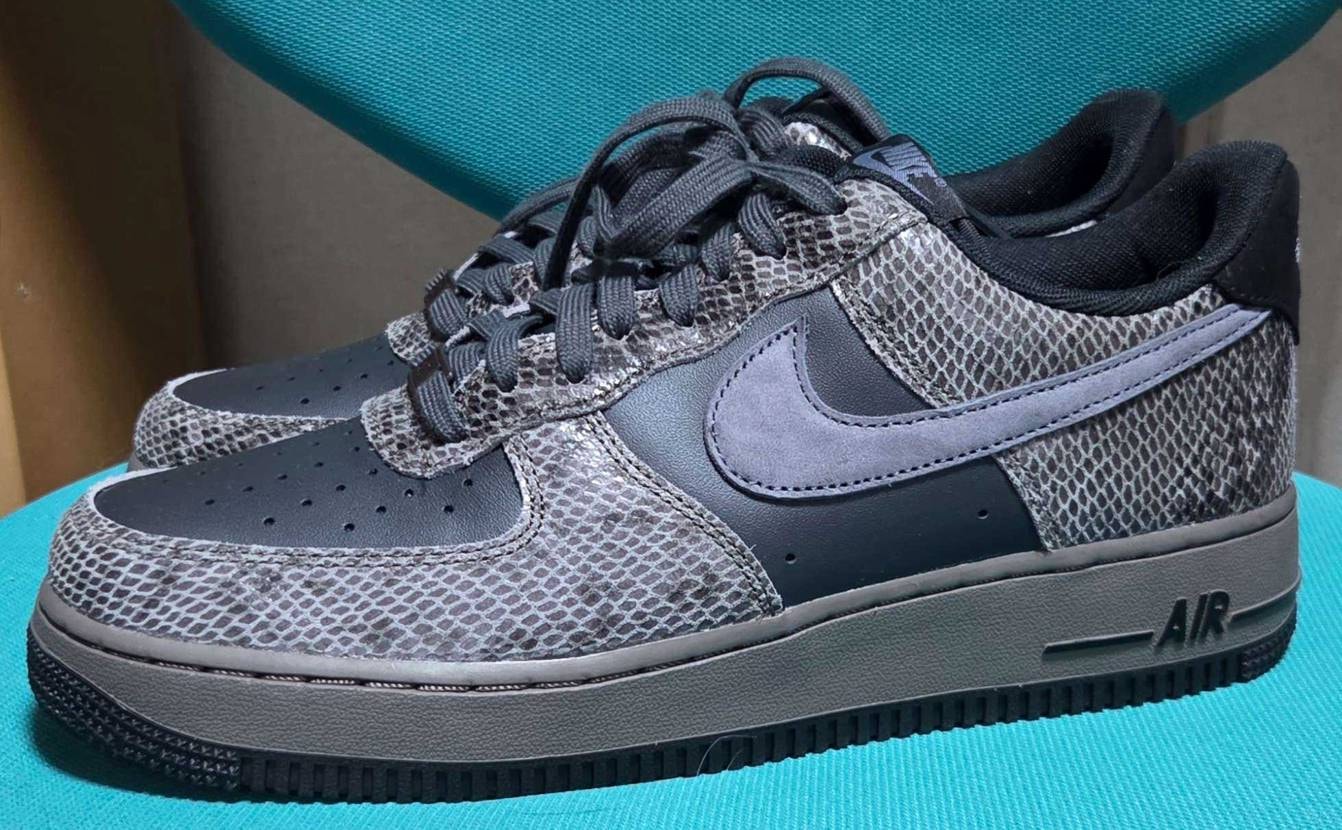 コービー/レブロン/モラント等選手系や
通常の白紺、くの字ウィメンズマイサイズ