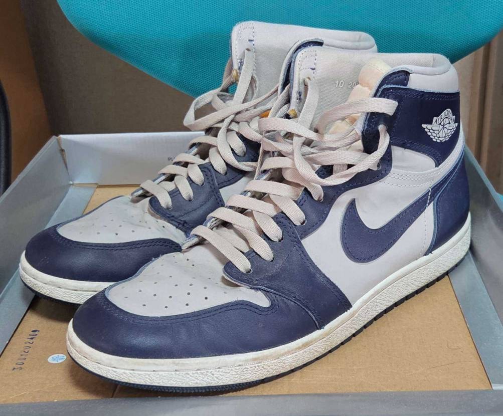 AJ1 Hi全体で見るとOGのMetallic NavyやTriple Blac