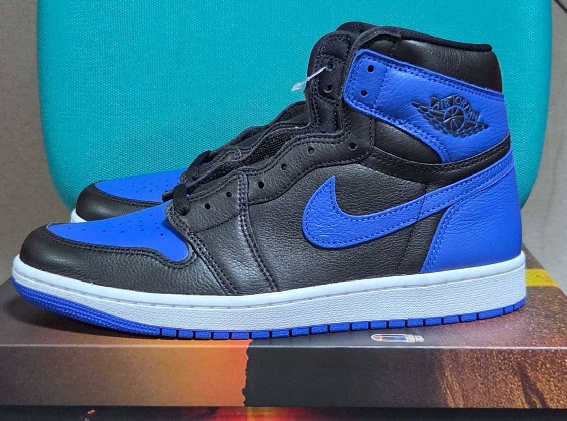 1枚目がUndefeated
2枚目がUnion Toky