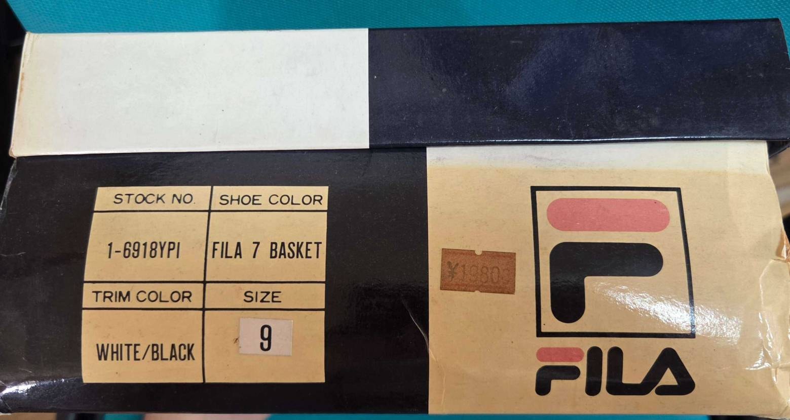 ケビン・ジョンソンのFILAバッシュを手に入れた。
CON