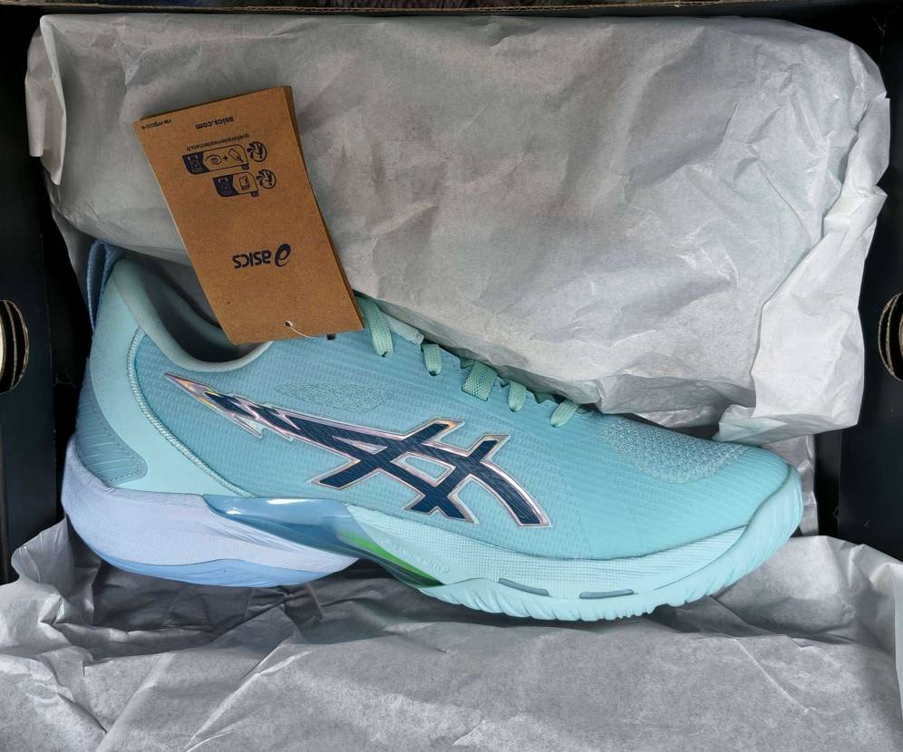 ペイサーズの練習風景で、adidasを履く河村勇輝が出てた…。
そしてASIC
