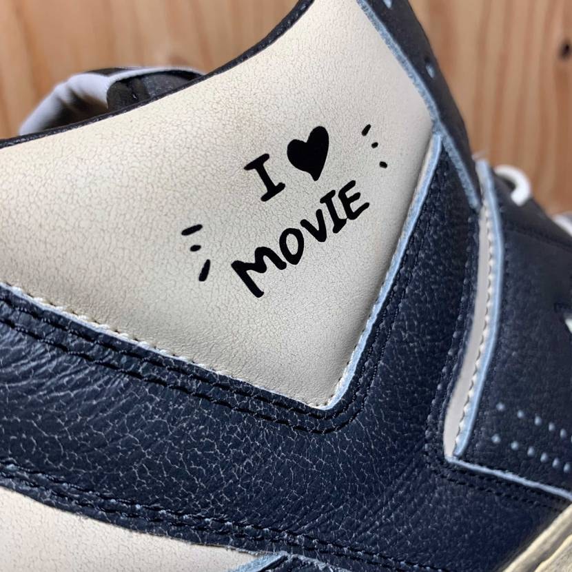 本日 converse 公式で発売のweaponです。
価